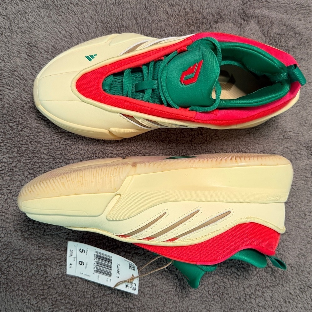 Adidas
Dame 9
‘Egg nog’
Brand new - Picture 2 of 7